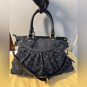 Authentic Louis Vuitton Neo Cabby MM in Black Denim Shoulder Bag 
Cowhide/Denim